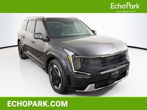 Used 2024 Kia EV9 Land AWD/4WD image 1