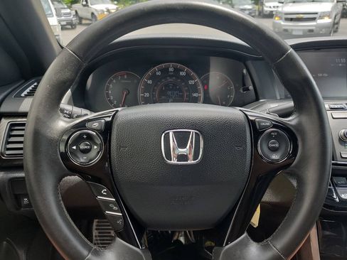 Used 2016 Honda Accord Sport image 15