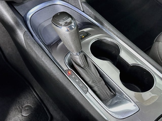 Used 2020 Chevrolet Malibu LT FWD image 18