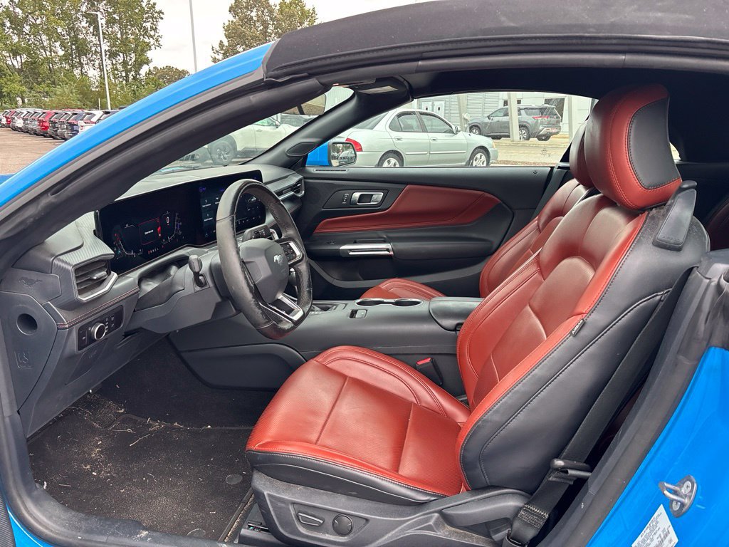 Used 2024 Ford Mustang Premium RWD image 5