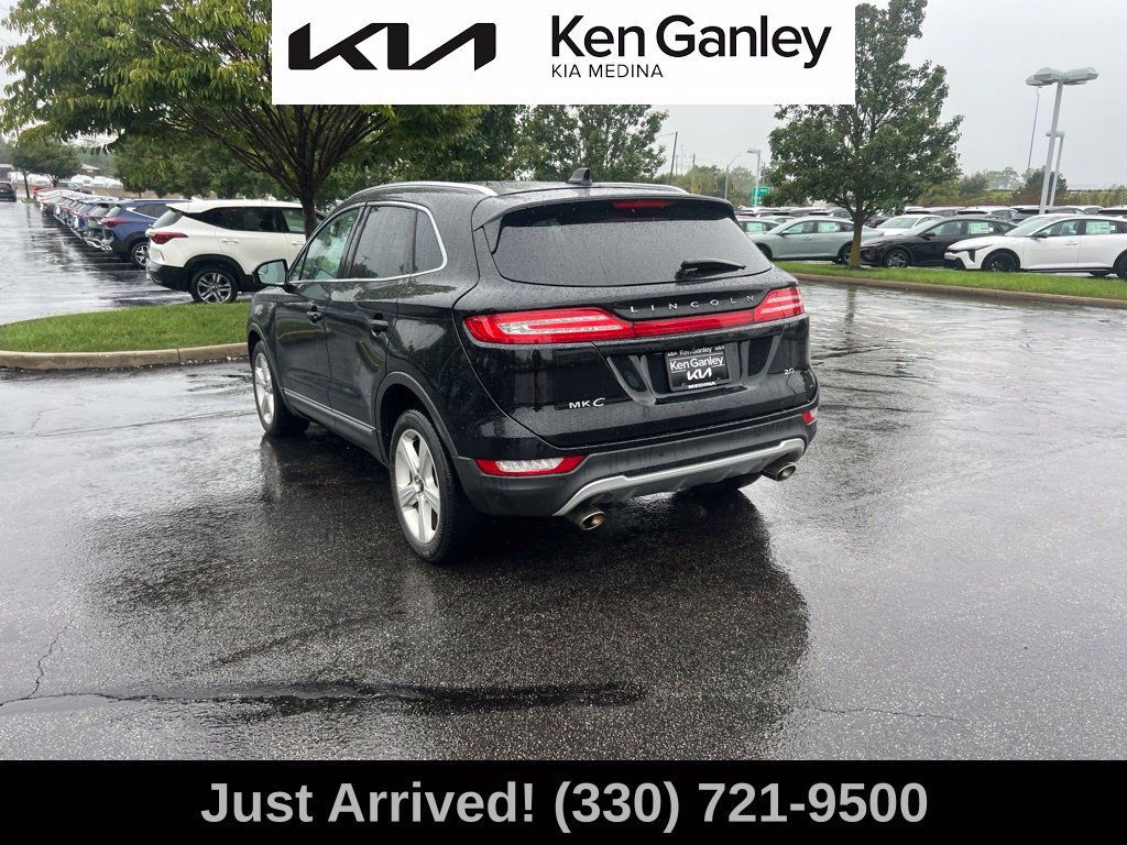 Used 2017 Lincoln MKC Premiere FWD image 7