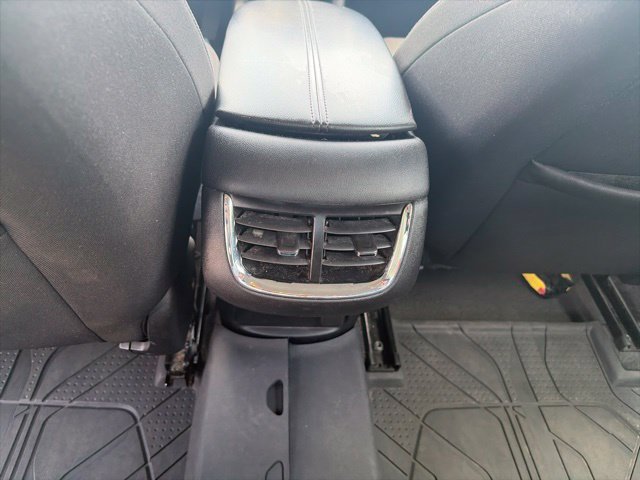 Used 2019 Chevrolet Malibu LT FWD image 13