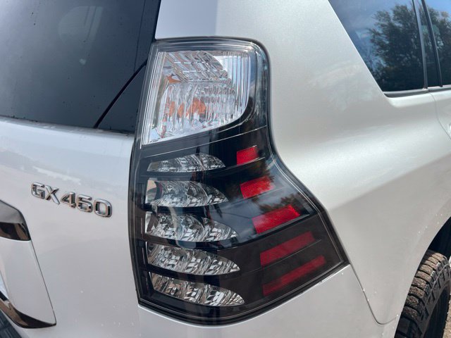 Used 2023 Lexus GX 460 w/ Black Line Special Edition AWD/4WD image 11