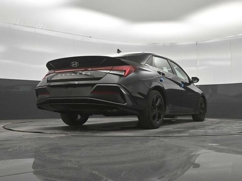 New 2026 Hyundai Elantra SEL Sport FWD image 38