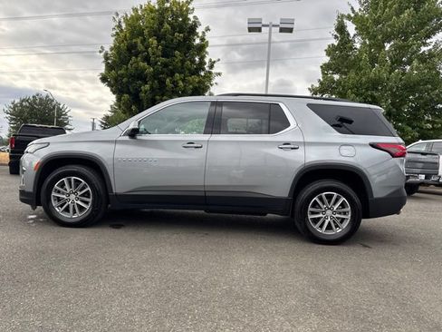 Used 2023 Chevrolet Traverse LT w/ LPO, Cargo Package AWD/4WD image 2