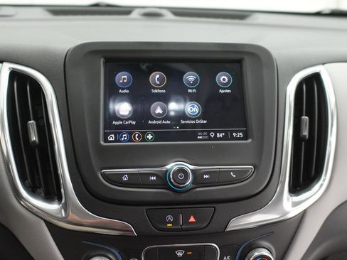 Used 2022 Chevrolet Equinox LS FWD image 18