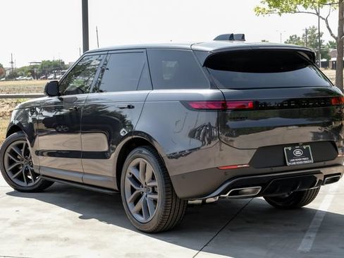 New 2026 Land Rover Range Rover Sport SE AWD/4WD image 13