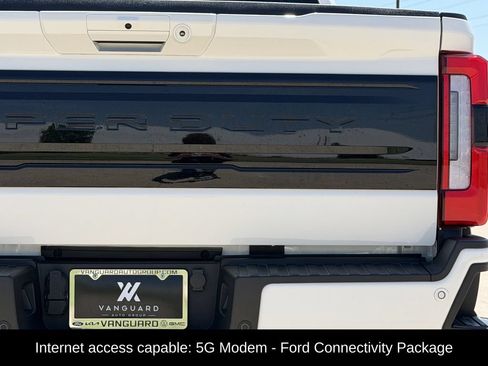 Used 2026 Ford F250 Platinum AWD/4WD image 9