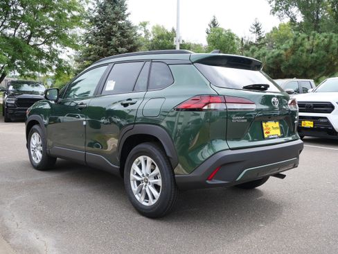 New 2026 Toyota Corolla Cross LE w/ Moonroof Package AWD/4WD image 3
