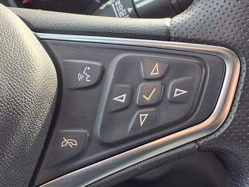 Used 2021 Chevrolet Equinox LT w/ LPO, Floor Liner Package image 24