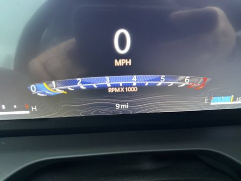 New 2025 Jeep Grand Cherokee Altitude AWD/4WD image 23