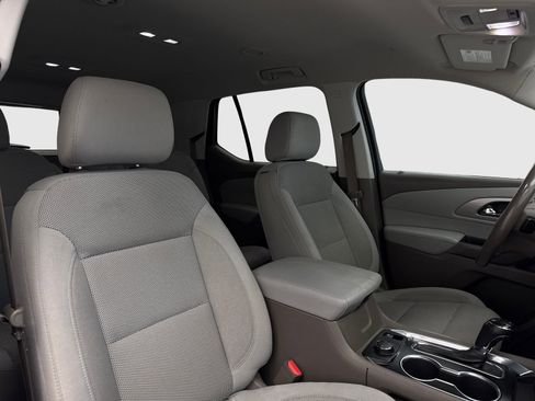 Used 2019 Chevrolet Traverse LT image 41