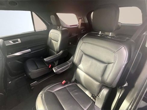 Certified 2022 Ford Explorer Limited w/ Hybrid Equipment Group 310A image 25