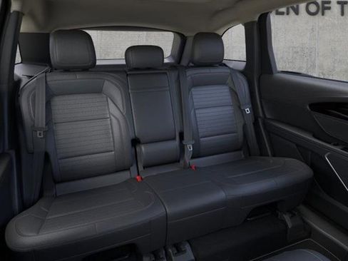 New 2026 Lincoln Nautilus Reserve image 11