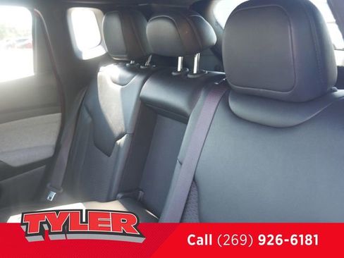 Used 2024 Jeep Compass Latitude AWD/4WD image 41