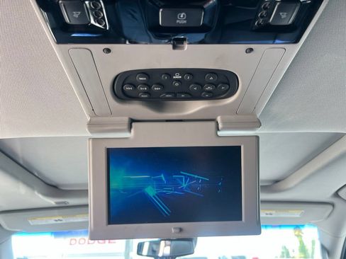 Used 2015 Cadillac Escalade Premium AWD/4WD image 49