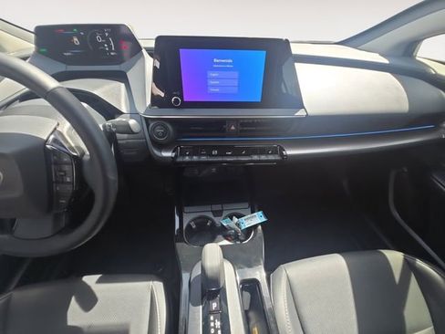 Used 2024 Toyota Prius XLE AWD/4WD image 11