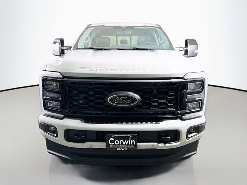 New 2026 Ford F350 Lariat w/ Black Appearance Package image 4