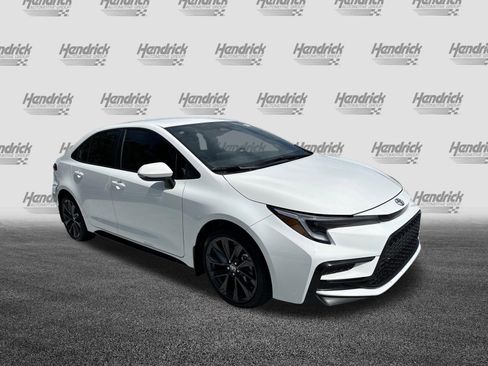 Certified 2026 Toyota Corolla SE FWD image 2