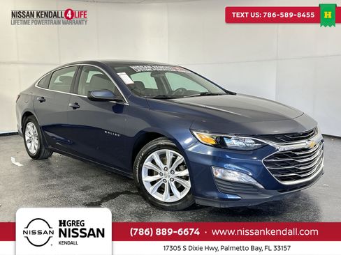 Used 2022 Chevrolet Malibu LT image 1