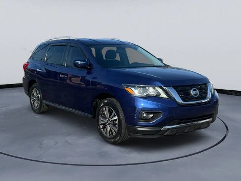 Used 2017 Nissan Pathfinder SV image 8