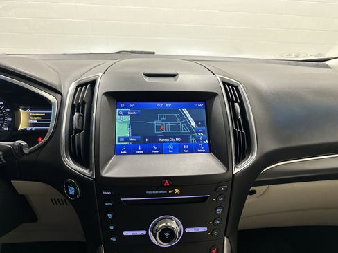 Used 2019 Ford Edge Titanium w/ Cold Weather Package AWD/4WD image 24