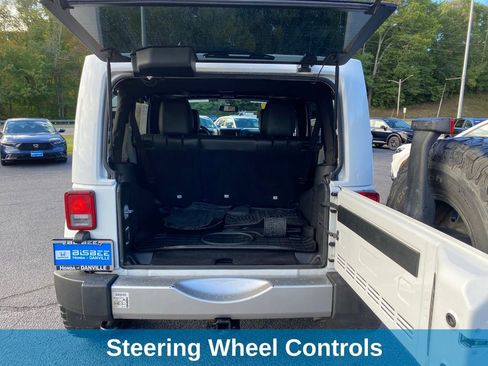 Used 2017 Jeep Wrangler Unlimited Sahara w/ Connectivity Group image 8