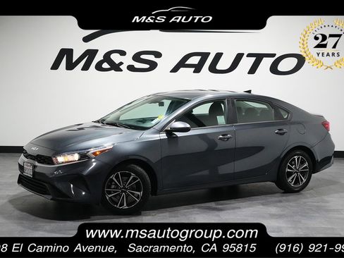 Used 2022 Kia Forte LXS image 1
