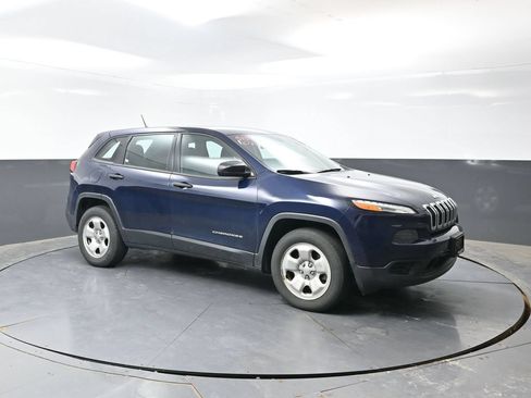 Used 2016 Jeep Cherokee Sport AWD/4WD image 4