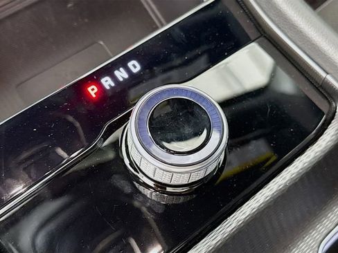 Used 2025 Jeep Grand Cherokee Altitude image 16