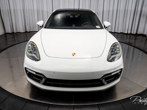 Used 2023 Porsche Panamera RWD image 3