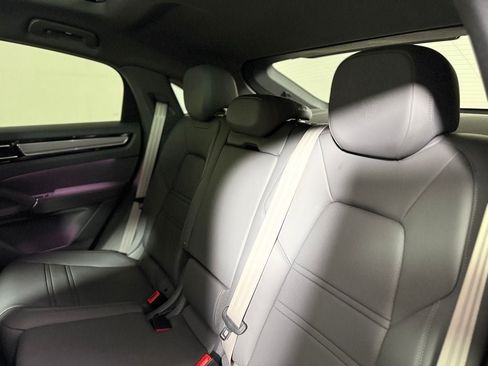 Used 2023 Porsche Cayenne S Platinum w/ Premium Package Plus AWD/4WD image 26