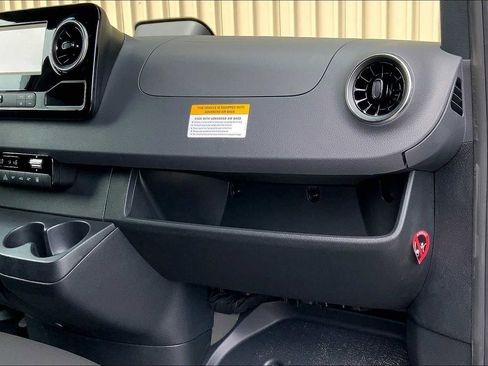 New 2025 Mercedes-Benz Sprinter 2500 image 25