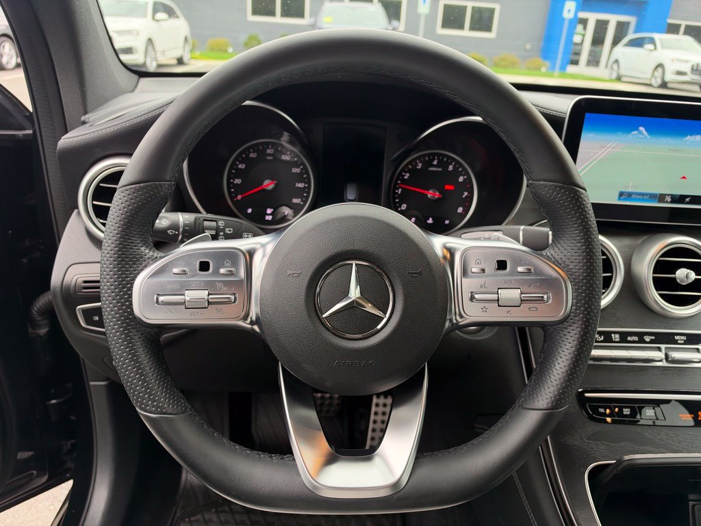 Used 2020 Mercedes-Benz GLC 300 4MATIC image 12