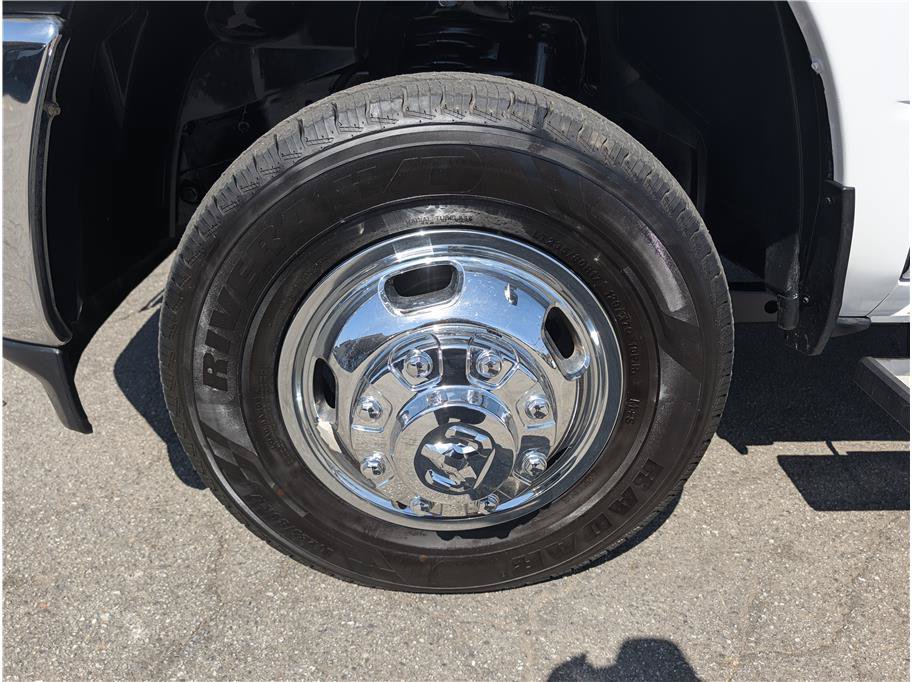 Used 2024 RAM 3500 Tradesman w/ Chrome Appearance Group AWD/4WD image 20