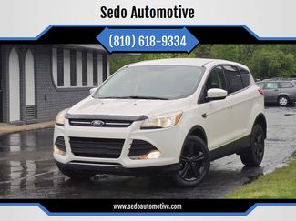 Used 2015 Ford Escape SE image 1