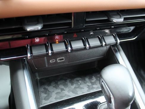 Used 2023 GMC Canyon AT4 w/ LPO, Skid Plate Package image 21