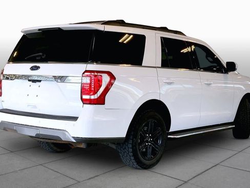 Used 2020 Ford Expedition XLT w/ Equipment Group 202A AWD/4WD image 13