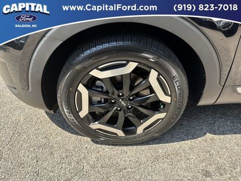 Used 2025 Kia Telluride S AWD/4WD image 13