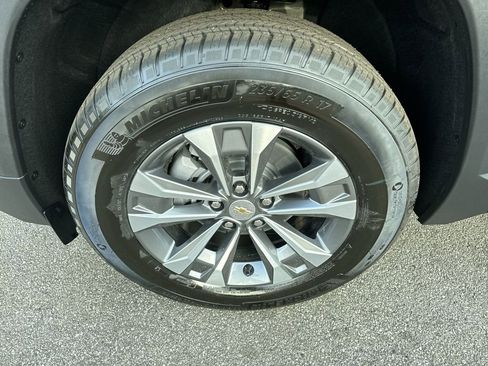 New 2026 Chevrolet Equinox LT image 12