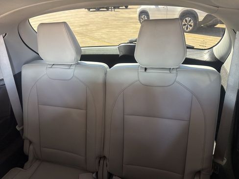 Used 2016 Acura MDX FWD w/ Advance & Entertainment image 36