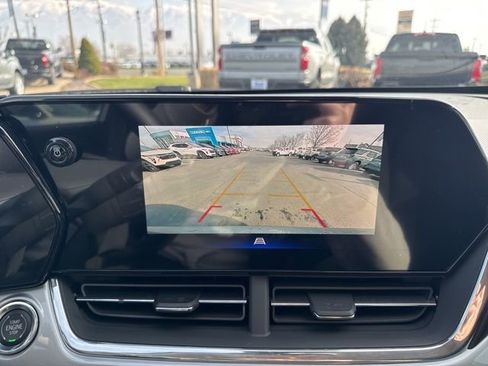 New 2026 Chevrolet Trax LT w/ Driver Confidence Package FWD image 23