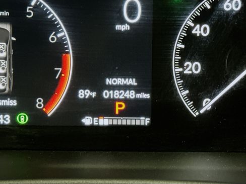 Used 2025 Honda Pilot EX-L image 19