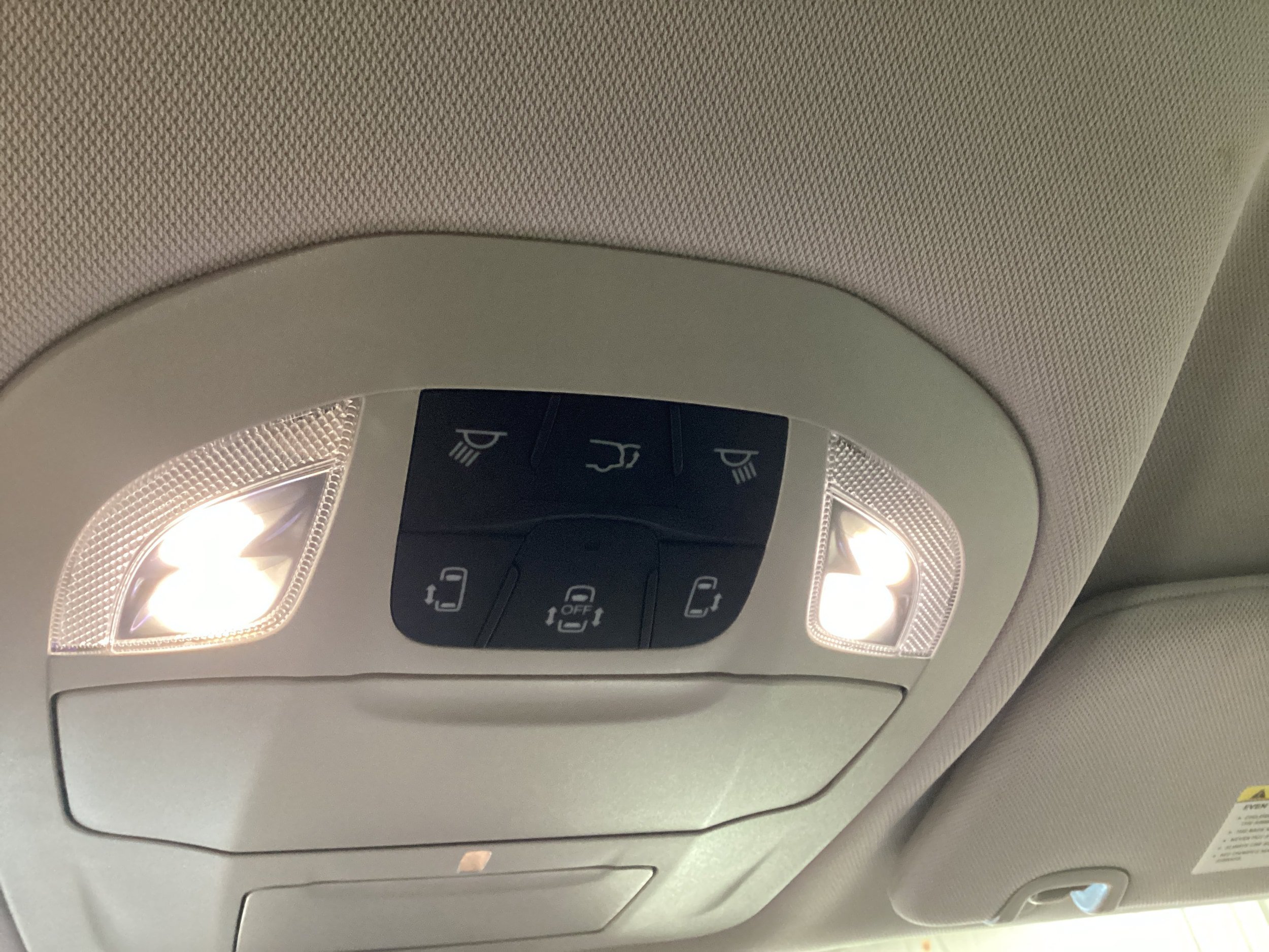 Used 2024 Chrysler Pacifica Touring-L AWD/4WD image 19