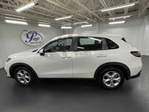 Certified 2024 Honda HR-V LX image 2
