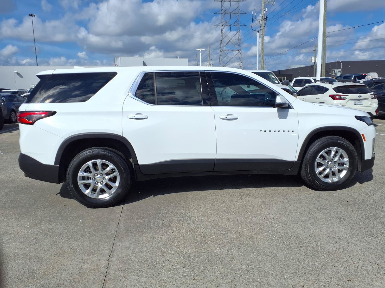 Used 2023 Chevrolet Traverse LS w/ Safety Package FWD image 27