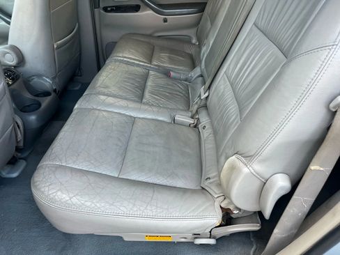 Used 2006 Toyota Sequoia SR5 image 18