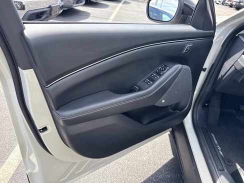 Used 2025 Ford Mustang Mach-E Premium AWD/4WD image 19