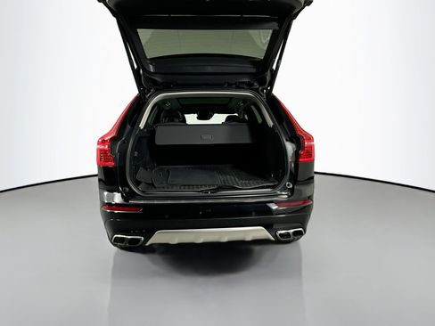 Used 2019 Volvo XC60 T6 Momentum w/ Advanced Package image 27