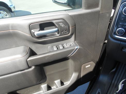 Used 2022 GMC Sierra 2500 AT4 w/ AT4 Preferred Package image 13